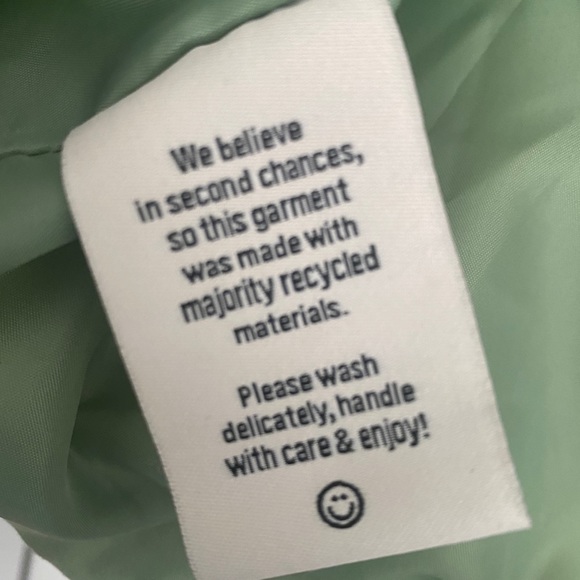 Green coat - Picture 4 of 5